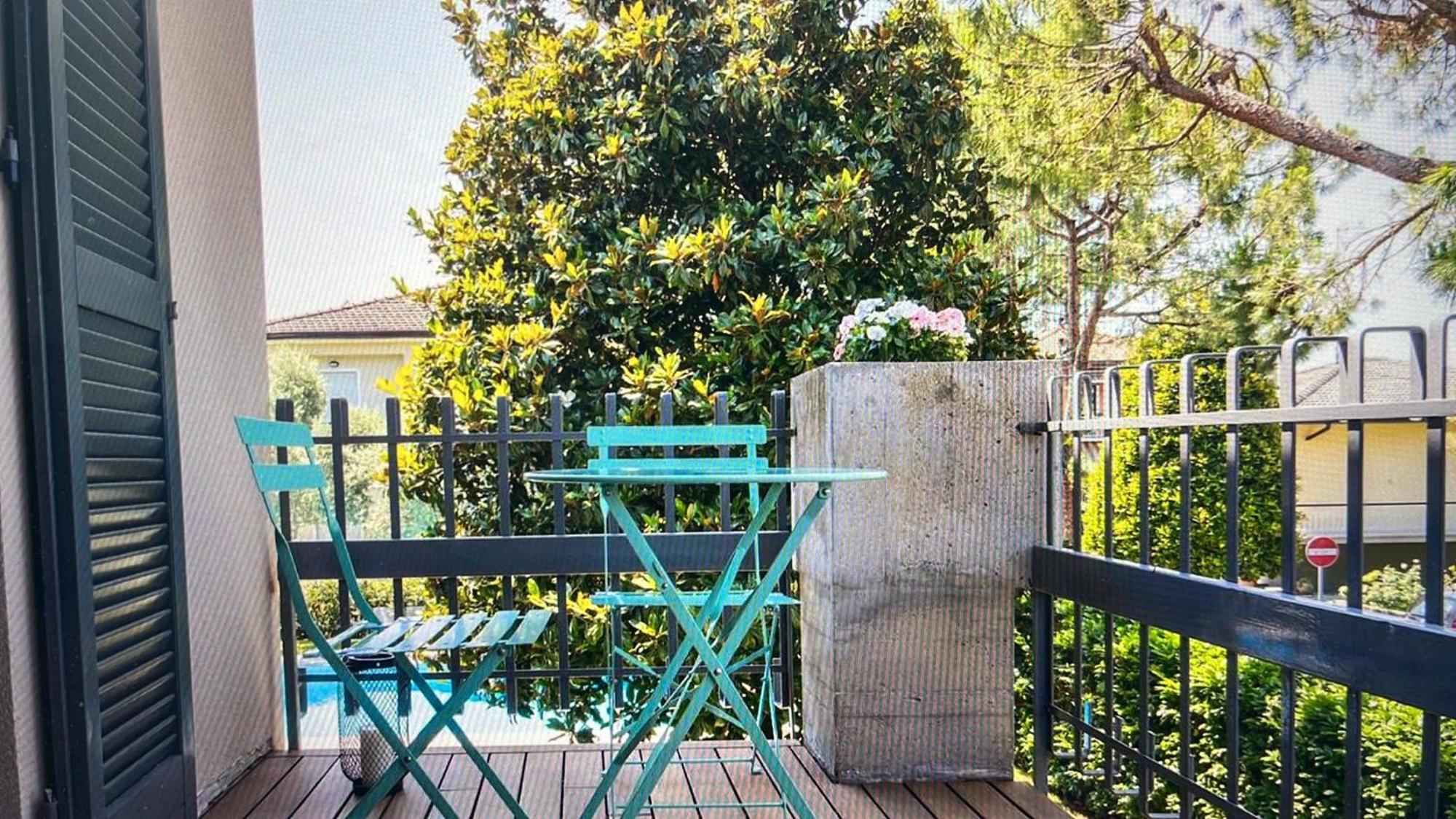 Baseventuno 4 Bilocale Apartment Sirmione Bagian luar foto